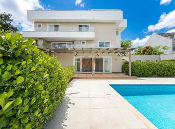 Casa · 780m² · 5 Quartos · 14 Vagas · Casa de 5 Suítes à Venda na Rua Francisco Castellano | Jardim das Américas Curitiba