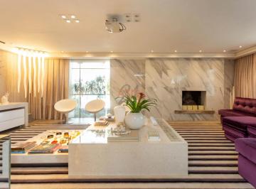 Casa · 326m² · 3 Quartos · 4 Vagas · Casa de 3 Quartos à Venda na Avenida Vicente Machado | Batel Curitiba