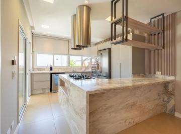 Casa · 312m² · 4 Quartos · 2 Vagas · Casa de 4 Suítes à Venda no Condomínio Green Village Park |  Santa Felicidade Curitiba