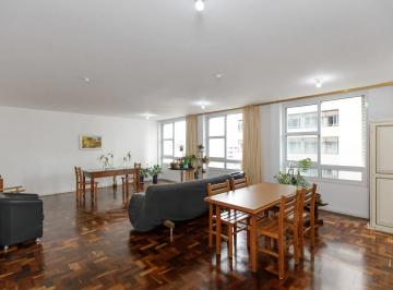 Apartamento · 140m² · 3 Quartos · 1 Vaga · Apartamento de 3 Quartos à Venda no Edifício Paraná | Centro  Curitiba