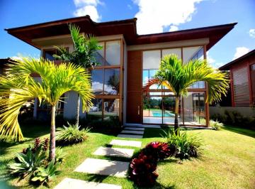 Foto 04 · Casa de Luxo na Praia do Forte: 5 Quartos, 5 Suítes, 3 Salas e 6 Vagas de Garagem - Confira!