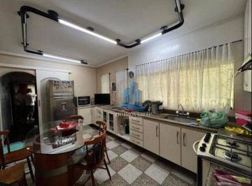 ad17dd2bf394e2c2c811b16bbdd7e71e8b430254 · Sobrado com 2 dormitórios à venda, 220 m² por R$ 800.000,00 - Campestre - Santo André/SP