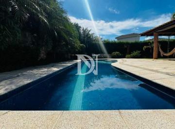 Casa · 465m² · 4 Quartos · 8 Vagas · Casa de alto padrão com 4 quartos (4 suítes), piscina aquecida e espaço gourmet