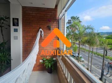 Apartamento · 117m² · 3 Quartos · Apartamento frente mar à venda em Santos – 3 dormitórios, reformado e com vista espetacular