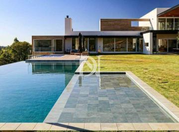 Casa · 1000m² · 5 Quartos · 4 Vagas · Casa Contemporânea Assinada à Venda no Condomínio Terras de São José II – 1.004m², 5 Suítes e Vida e