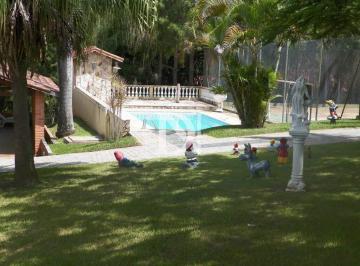 Casa · 3000m² · 6 Quartos · Chácara com 3 casas