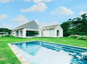 Casa · 617m² · 5 Quartos · 4 Vagas · Casa para Venda com 5 suítes, no Condomínio Haras Larissa em Monte Mor, interior de São Paulo