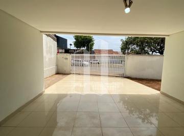 Casa · 132m² · 3 Quartos · 2 Vagas · Casa em Vila Lucy - Goiânia