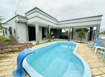 Casa · 300m² · 3 Quartos · 2 Vagas · Casa com 3 dormitórios em Atlântida Sul
