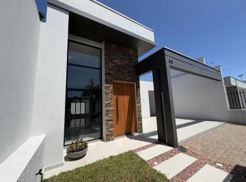 Casa · 95m² · 2 Quartos · 2 Vagas · Casa plana