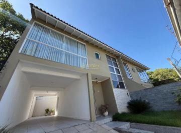 Casa · 151m² · 3 Quartos · 2 Vagas · Sobrado com 3 Dormitórios sendo 1 Suíte - Canoas