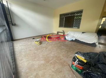 Casa · 150m² · 2 Quartos · 2 Vagas · Casa térrea à venda no bairro Macedo / Bom Clima, Guarulhos, São Paulo.