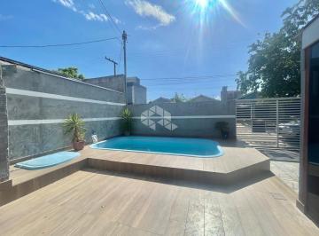 Casa · 60m² · 2 Quartos · 1 Vaga · Casa com piscina á venda no bairro Camobi