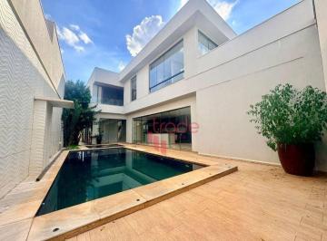 c63d5b1ab1772f60725ffba39f3fac34f53a0e5c · Casa para Alugar de 03 Quartos sendo todos Suítes no Bairro Vista Bela em Ribeirão Preto com Piscina