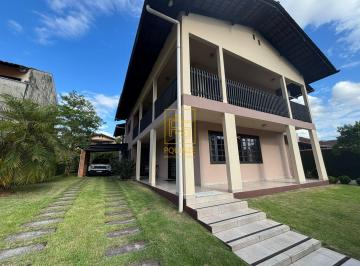 Casa · 300m² · 3 Quartos · 2 Vagas · EXCLUSIVIDADE!! Belíssima casa com piscina e área de lazer completa em área nobre de Timbó