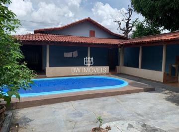 Casa · 250m² · 3 Quartos · 3 Vagas · Casa 3 quartos com Piscina Setor Faiçalville Sozinha no Lote