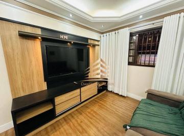 57abad234085a45ebf1b44590d586f1bfc33ab68 · Vende excelente sobrado com porteira fechada no Jardim Santa Clara, com 198m² com Sistema solar com