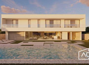435d9b8a0472bc7eb0b970f1cdbdf3b324e08bff · Luxury Home  Tamboré I