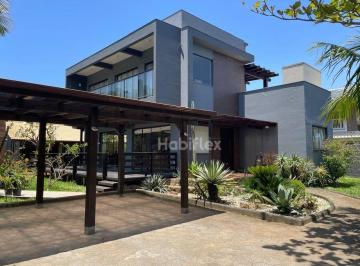 a8a56c7ccb66e96cbebbb07e49a9fc632f2c3cef · Casa com 5 dormitórios à venda - Campeche - Florianópolis/SC
