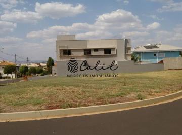 Terreno · 571m² · Lote de esquina com 571 m² no condomínio Pitangueiras R$ 749.000,00