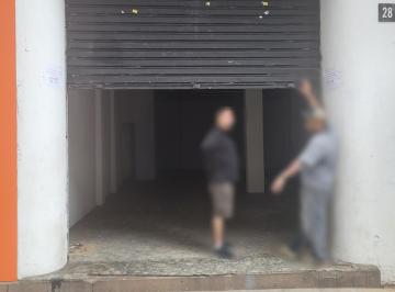 Comercial · 90m² · Loja na Rua Coronel Xavier de Toledo, N. 28 • 90 m²