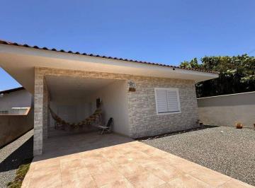 Casa · 140m² · 2 Quartos · 2 Vagas · Casa na Barra do Saí com 2 Quartos e Amplo Espaço nos Fundos, em Itapoá SC!