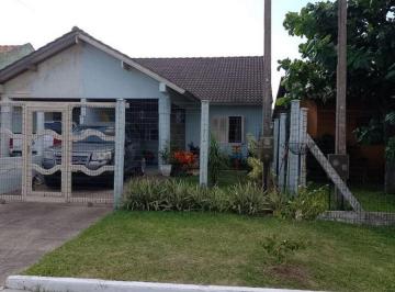 Casa de 2 quartos, Imbé · C1081 - Ótima residência com piscina localizada no Centro de Imbé