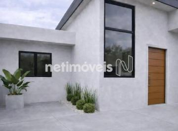 Casa · 180m² · 3 Quartos · 3 Vagas · Casa Geminada de 3 quartos à venda no Planalto!