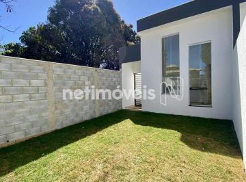 Casa · 150m² · 3 Quartos · 2 Vagas · Casa geminada plana 3 quartos com suítes e quintal 150m²; à venda Chácaras Cachoeira
