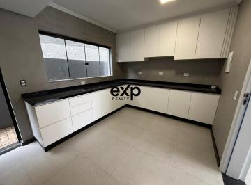 Casa · 138m² · 3 Quartos · 2 Vagas · Sobrado com 138m2 no bairro Aristocrata -