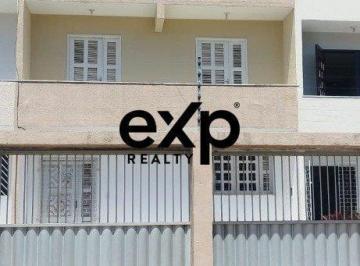 Casa · 138m² · 3 Quartos · 2 Vagas · TRIPLEX RESIDENCIAL NO ICARAÍ