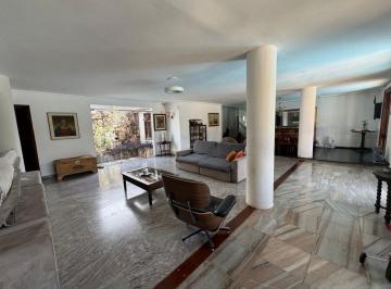 Casa de 4 quartos, Brasília · QL 20 -SUPER TERRENO – OPORTUNIDADE RARA PARA DEMOLIÇÃO OU RETROFIT