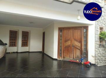 Foto 01 · Imperdível oportunidade: Casa sobrado, com 6 quartos, 1 suíte e 450m² na quadra 25 do Setor Leste Ga