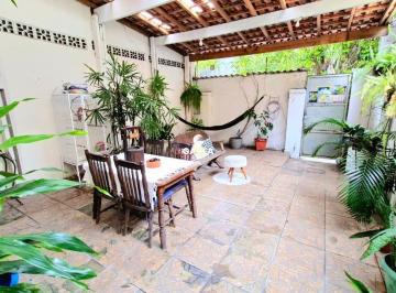 Casa · 160m² · 3 Quartos · 2 Vagas · Sobrado à venda no Itararé em São Vicente.