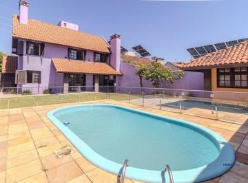 Casa · 265m² · 3 Quartos · 2 Vagas · Casa com 3 quartos, vaga, piscina, Juncker e com patio no Jardim Planalto