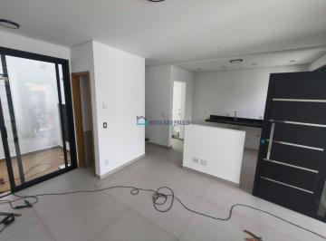 Casa · 84m² · 3 Quartos · 2 Vagas · Sobrado à venda com 3 dormitórios, 2 vagas no Jabaquara.