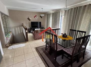 ec3230ecb007ce90e33ec9d15c49c77ee1617062 · Casa com 3 dormitórios para alugar, 184 m² por R$ 6.509,00/mês - Jardim São Vicente - Jundiaí/SP