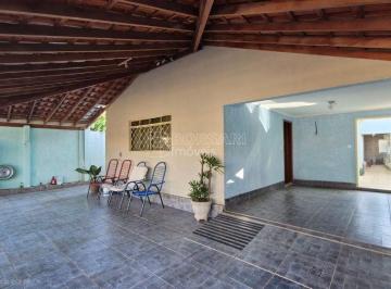 Casa · 199m² · 3 Quartos · Casa Padrão em Araraquara
