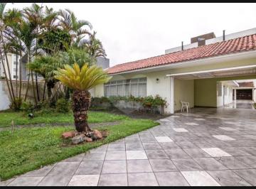 Casa de 3 quartos, Curitiba · Casa con 562 m² de terreno, 3 quartos en venda en Boa Vista