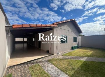 Casa · 180m² · 3 Quartos · 4 Vagas · Casa próximo ao Aeroporto com 3 quartos sendo 1 suíte