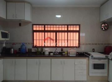 Casa · 177m² · 3 Quartos · 2 Vagas · Casa em  Rua dos Fioresis - Vila Jeriva - Várzea Paulista/SP