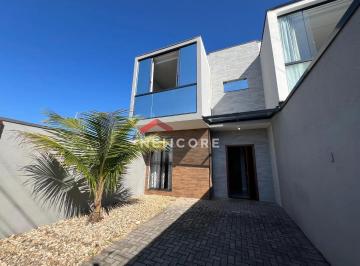 Casa · 125m² · 3 Quartos · 2 Vagas · Sobrado em  Rua Santa Cruz - Itacolomi - Balneário Piçarras/SC