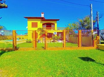 Casa · 251m² · 4 Quartos · 4 Vagas · Casa em Rua Rolante - Centro - Imbé/RS