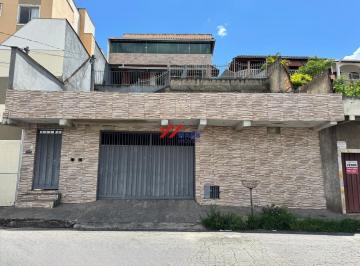 Casa · 293m² · 4 Quartos · 3 Vagas · Casa com quatro quartos e três vagas de garagem no bairro Acaiaca - Belo Horizonte/MG.