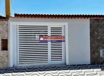 Casa · 180m² · 3 Quartos · 2 Vagas · 03 Dormitórios! 50 Metros do Mar - Casa com Piscina.