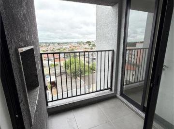 Apartamento de 2 quartos, Curitiba · apartamento 02 dormitórios , sacada com churrasqueira 041 99710 46 520