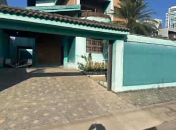 Casa · 360m² · 5 Quartos · 5 Vagas · Casa à Venda no Condomínio Jardim das Colinas