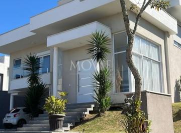 Casa · 530m² · 3 Quartos · 3 Vagas · Uma oportunidade imperdível para viver com conforto e praticidade nesta charmosa casa