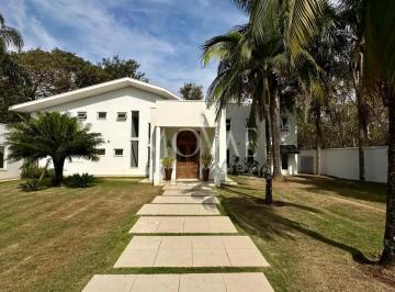 Casa · 2800m² · 3 Quartos · 15 Vagas · Casa 3 suítes 600m² - Urbanova