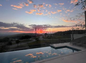 Casa · 562m² · 5 Quartos · 2 Vagas · Sobrado com vista para serra